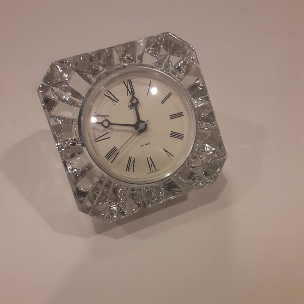 Mikasa Crystal Clock Quartz Table/Desk Elegance